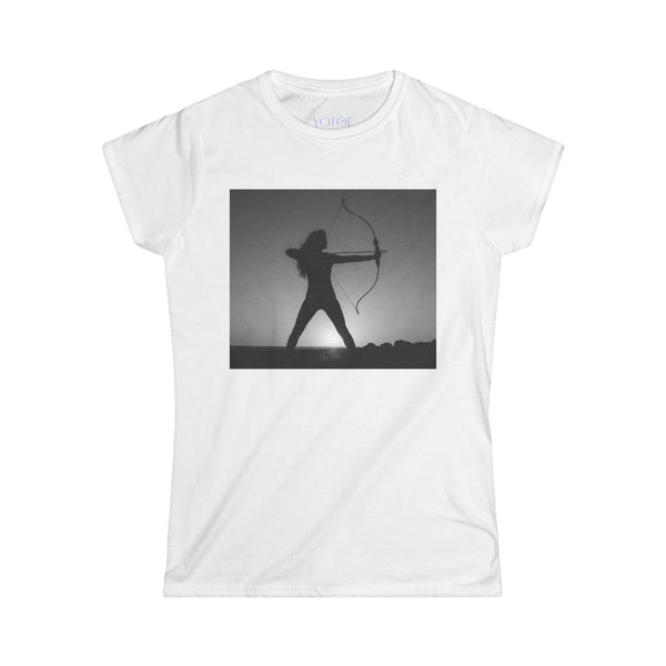 Huntress Archer Warrior Women's Tshirt